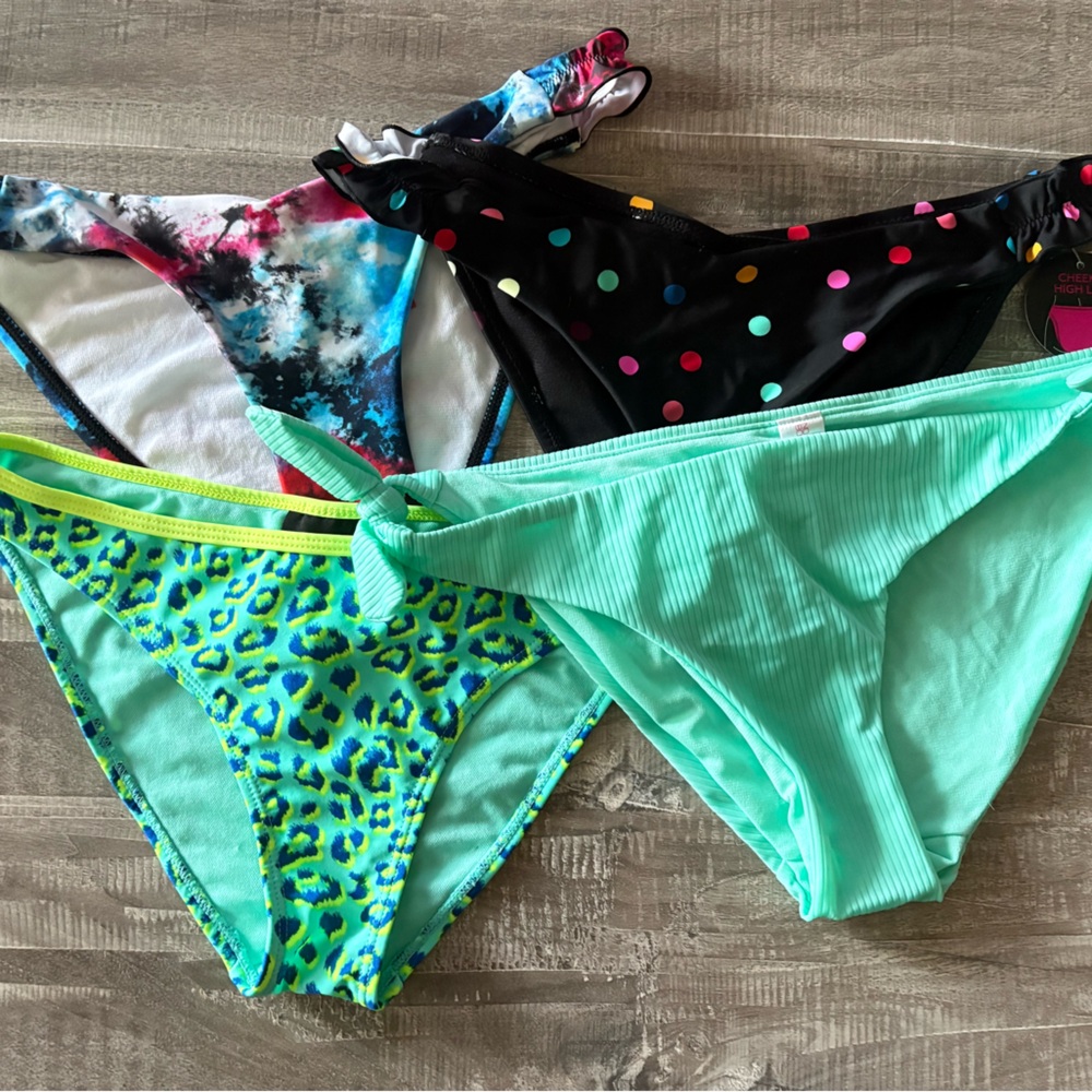 Lot of 4 Multicolor Bikini Bottoms Set Size Small NWT